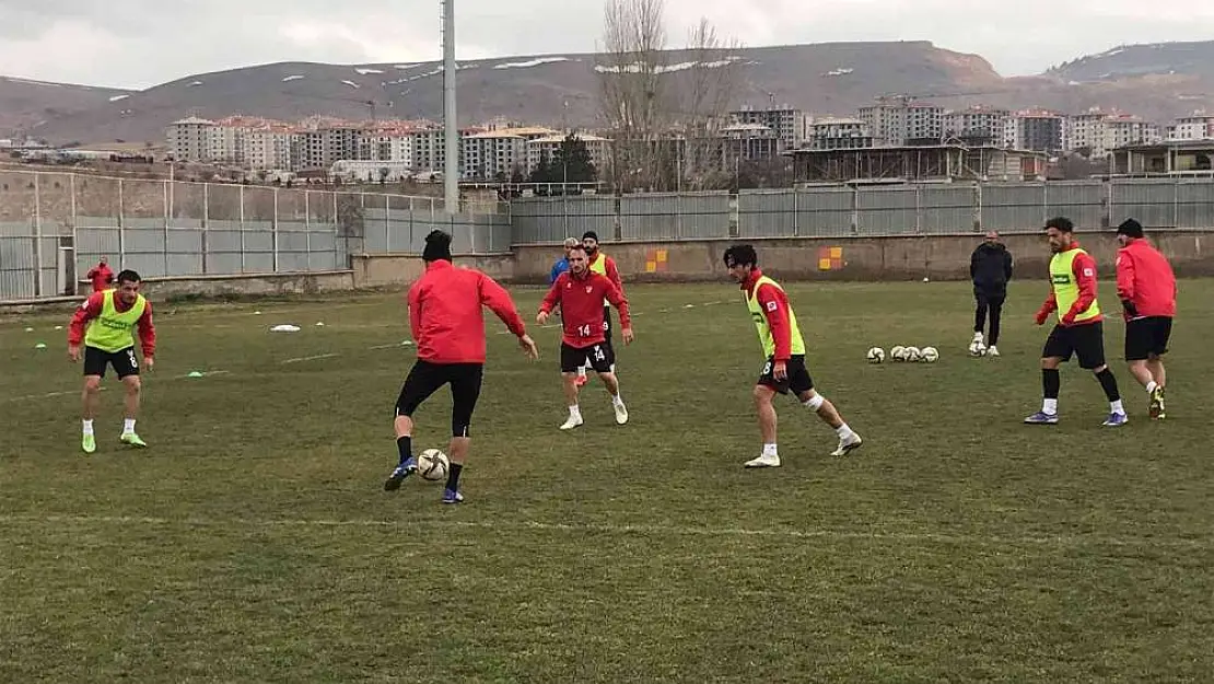 Elazığspor tam kadro çalıştı
