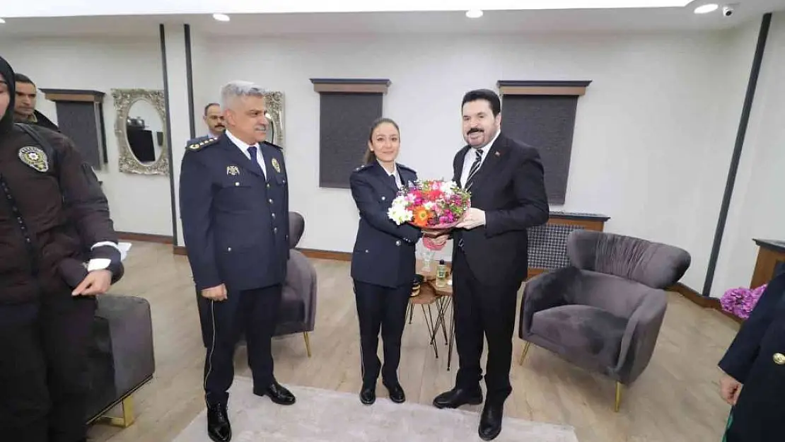 Başkan Sayan, iftarda polis teşkilatı ile bir araya geldi