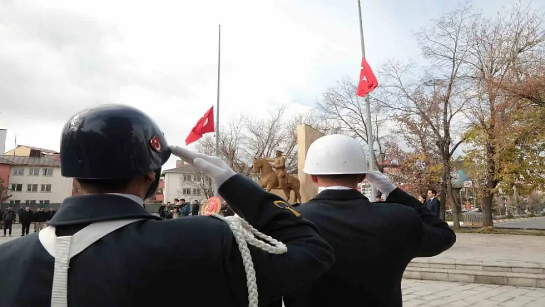 Ağrı'da Atatürk'ü anma töreni düzenlendi
