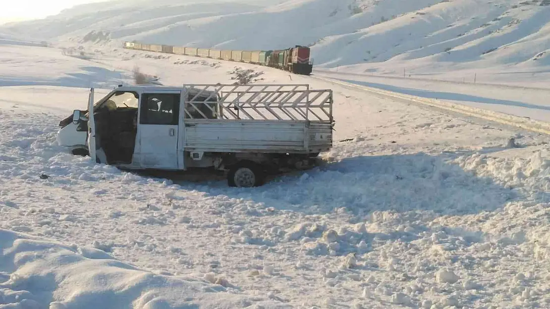 Van'da hemzemin geçitte trafik kazası 1 yaralı
