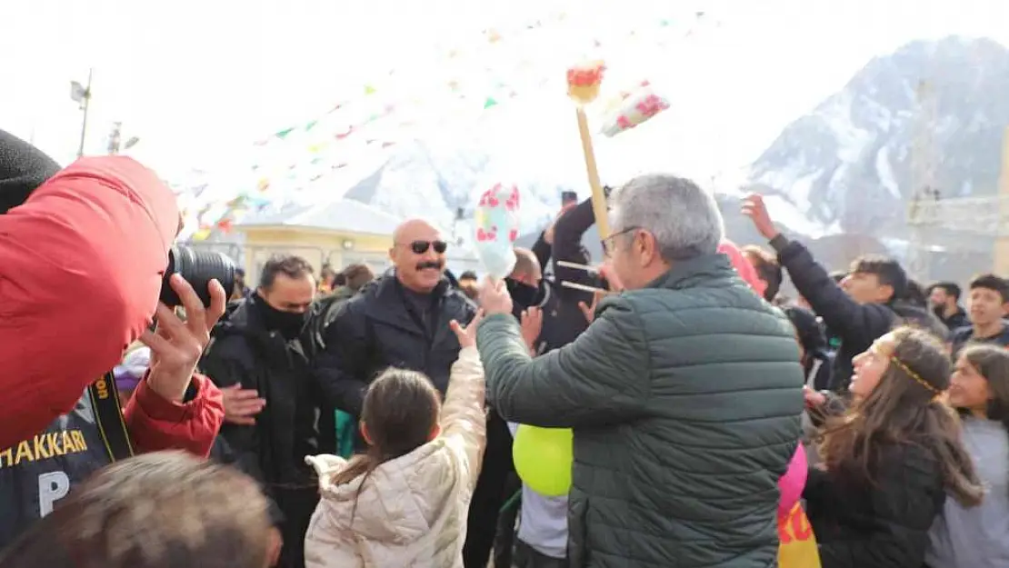 Hakkari'de nevruz coşku ile kutlandı
