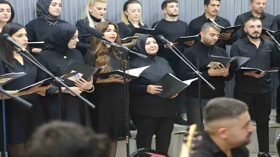 Koroya giren anneden kızına unutulmayacak Öğretmenler Günü sürprizi