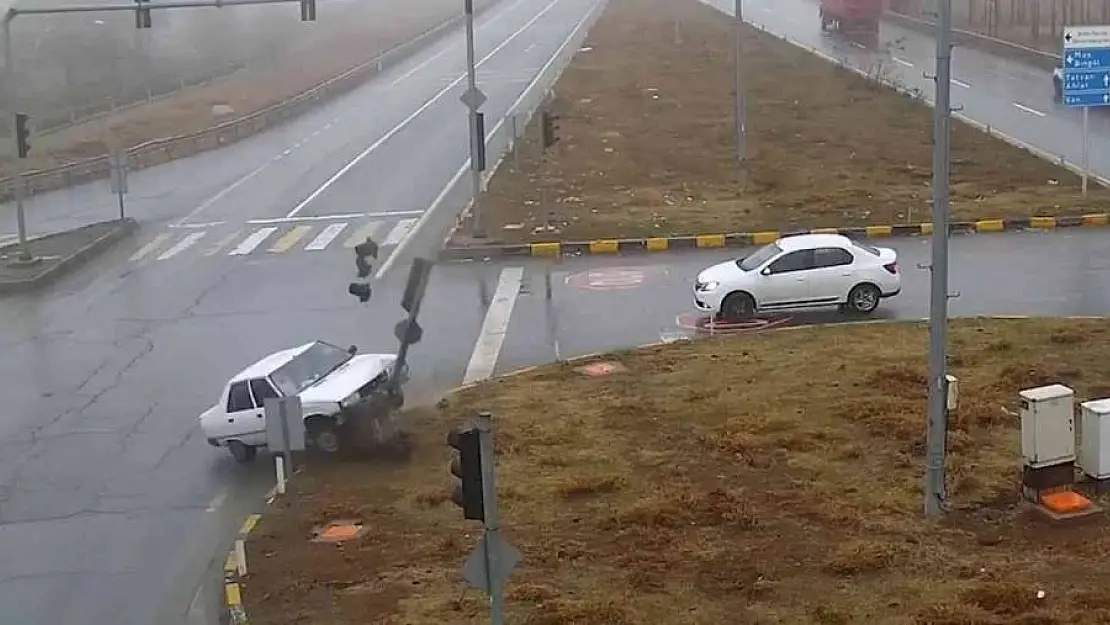 Bitlis'teki kazalar kameralara yansıdı
