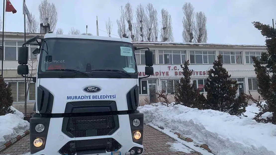 Muradiye Belediyesi araç filosunu genişletti
