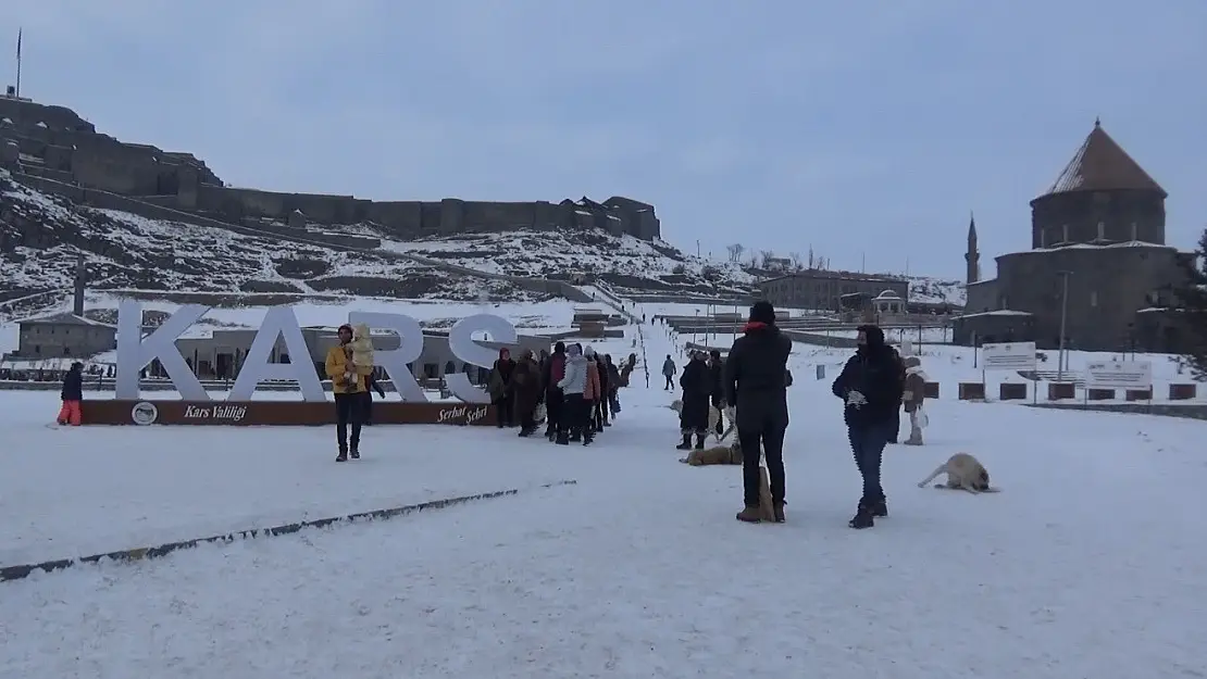 Kars'a turistlerden yoğun ilgi
