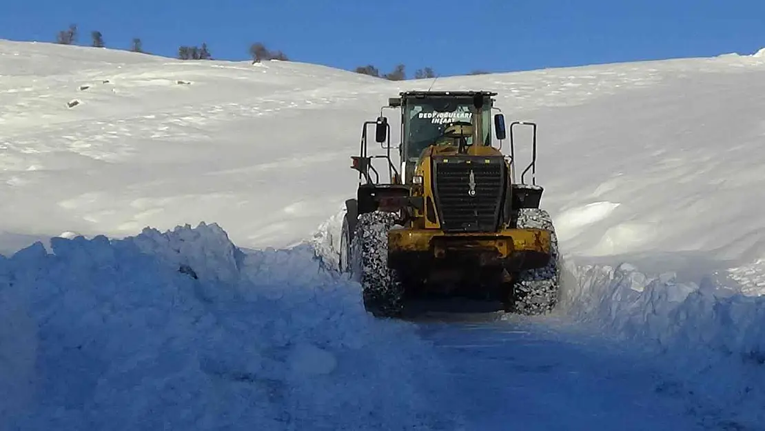 Muş'ta 35 köy yolu ulaşıma kapandı
