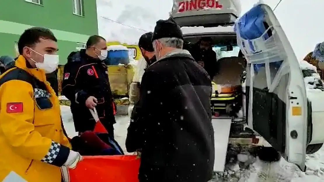 Bingöl'de ekipler 50 yaşındaki hasta için seferber oldu
