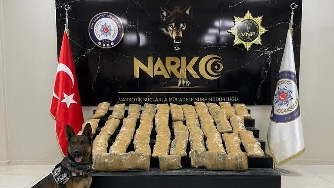 Thor'un katıldığı operasyonda 114 kilo 900 gram eroin ele geçirildi
