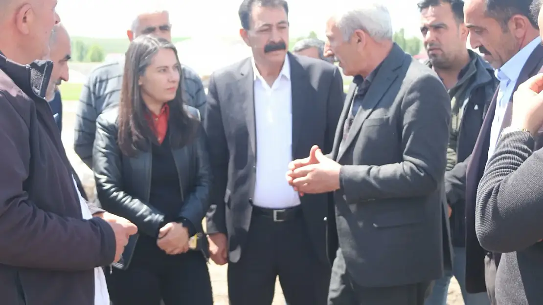 Ağrı Belediyesi Eş Başkanları Aras ve Akkuş Sebze ve Meyve Hali Esnafını Ziyaret Etti