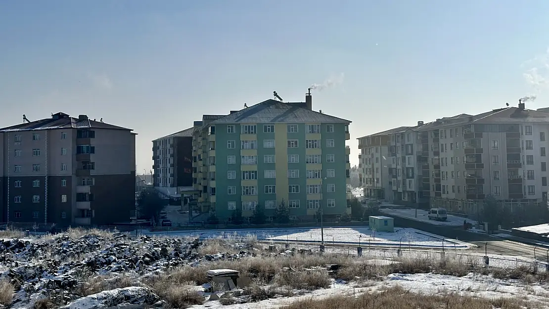 Ağrı'da Dondurucu Soğukların Ardından Güneşli Hava Sevindirdi