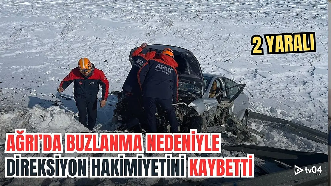 Ağrı'da Gizli Buzlanma Nedeniyle Otomobil Şarampole Yuvarlandı: 2 Yaralı