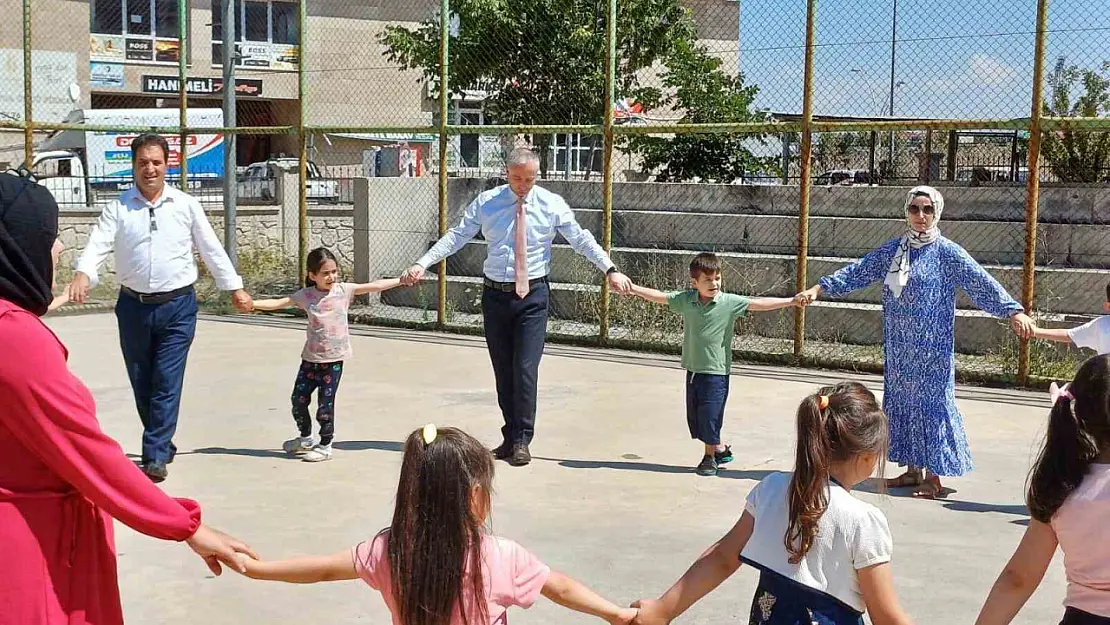 Ağrı'da okul öncesi eğitim etkinlikleriyle çocukların yetenekleri keşfediliyor