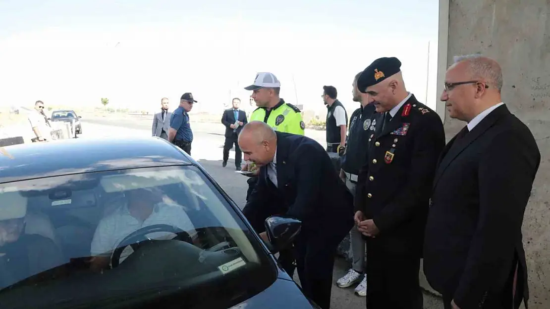 Ağrı'da trafik denetimleri bayram arefesinde de sürdü