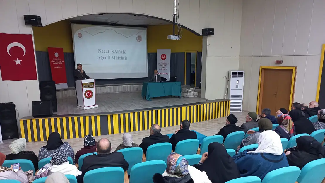 Ağrı'da Umre Yolcularına Bilgilendirme Semineri Düzenlendi