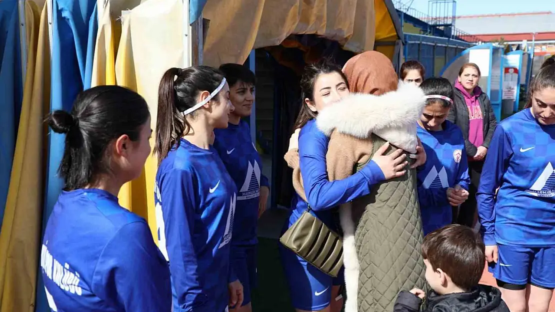 Ağrı Kadın Futbol Takımı Ankara'da yarışacak