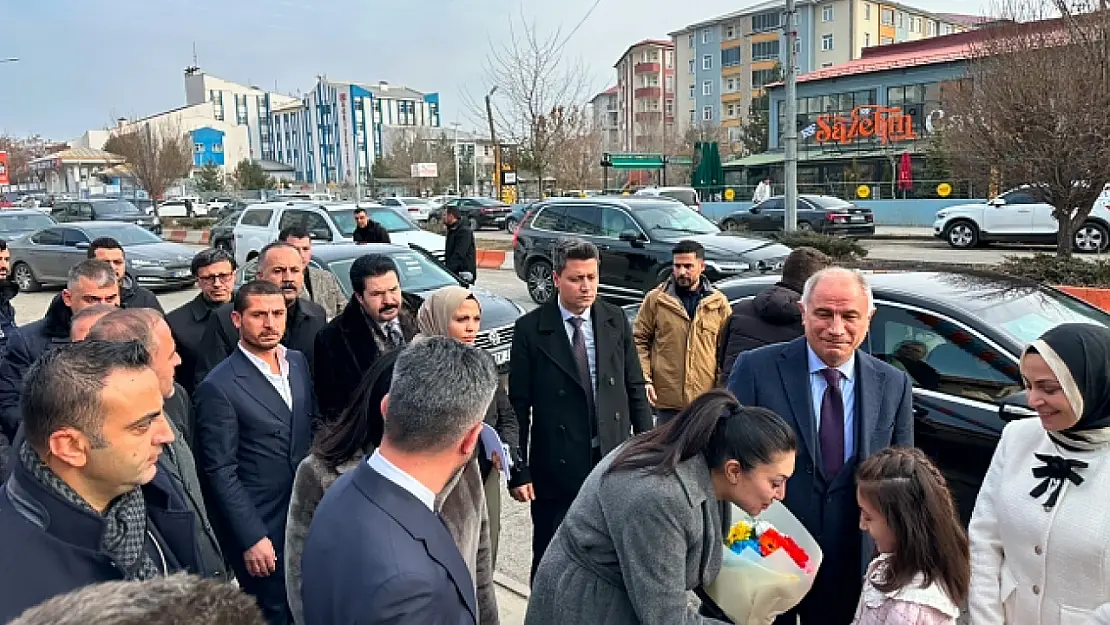 AK Parti Ağrı 8. Olağan İl Kongresi: İlhami Yıldız Yeni İl Başkanı Seçildi