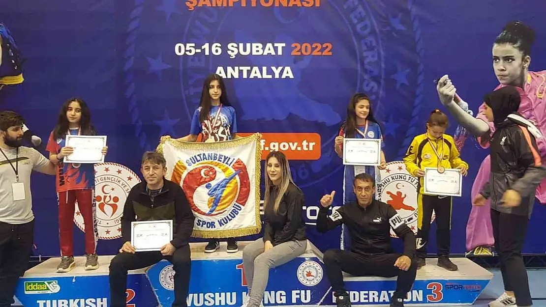 Elazığ, Wushu Kung Fu'da 4 madalya aldı
