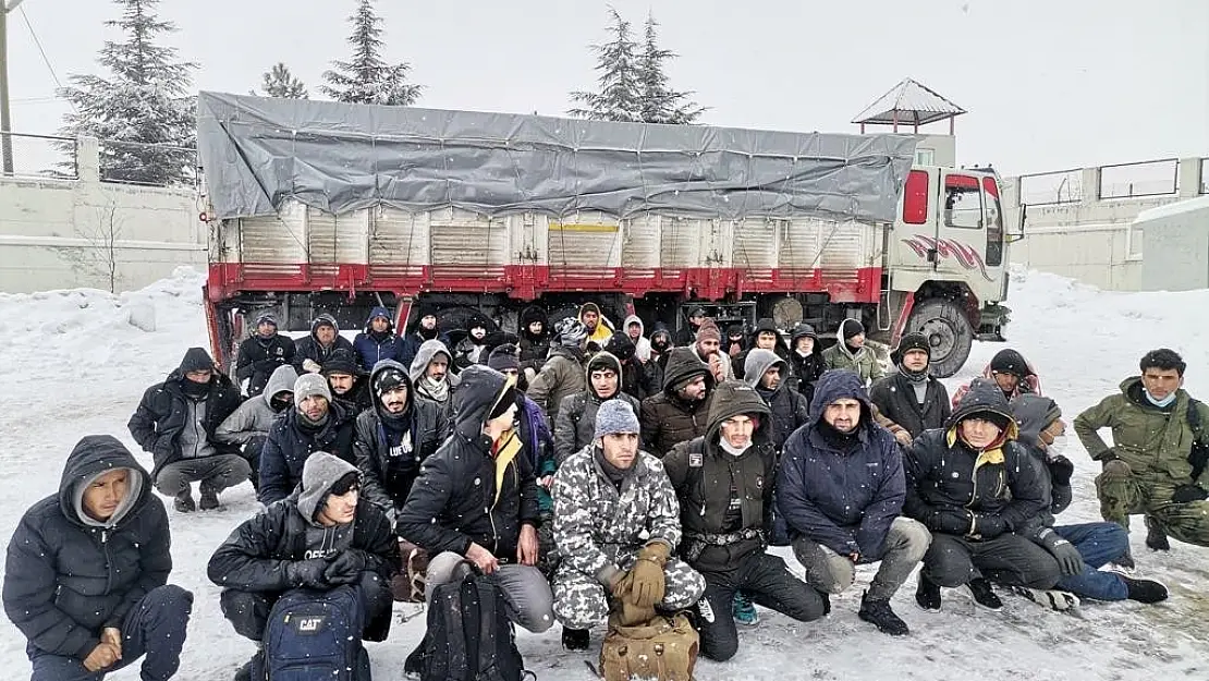 Van'da 62 düzensiz göçmen yakalandı
