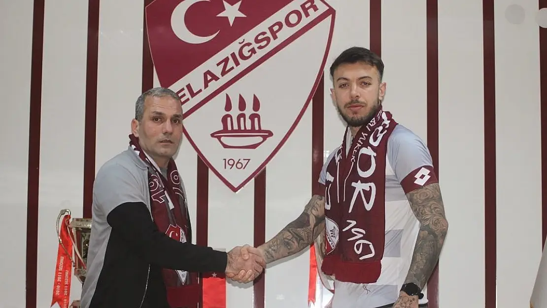 Elazığspor, yeni transferlerine imza töreni düzenledi
