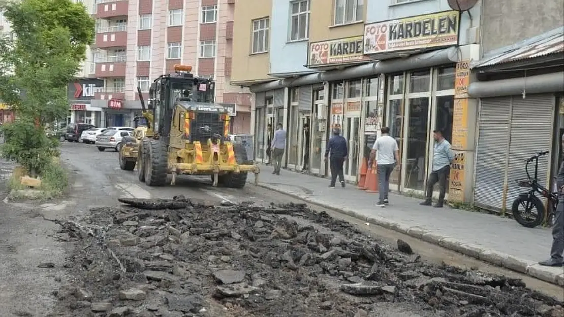 Patnos Belediyesi asfalt öncesi hazırlıklara başladı