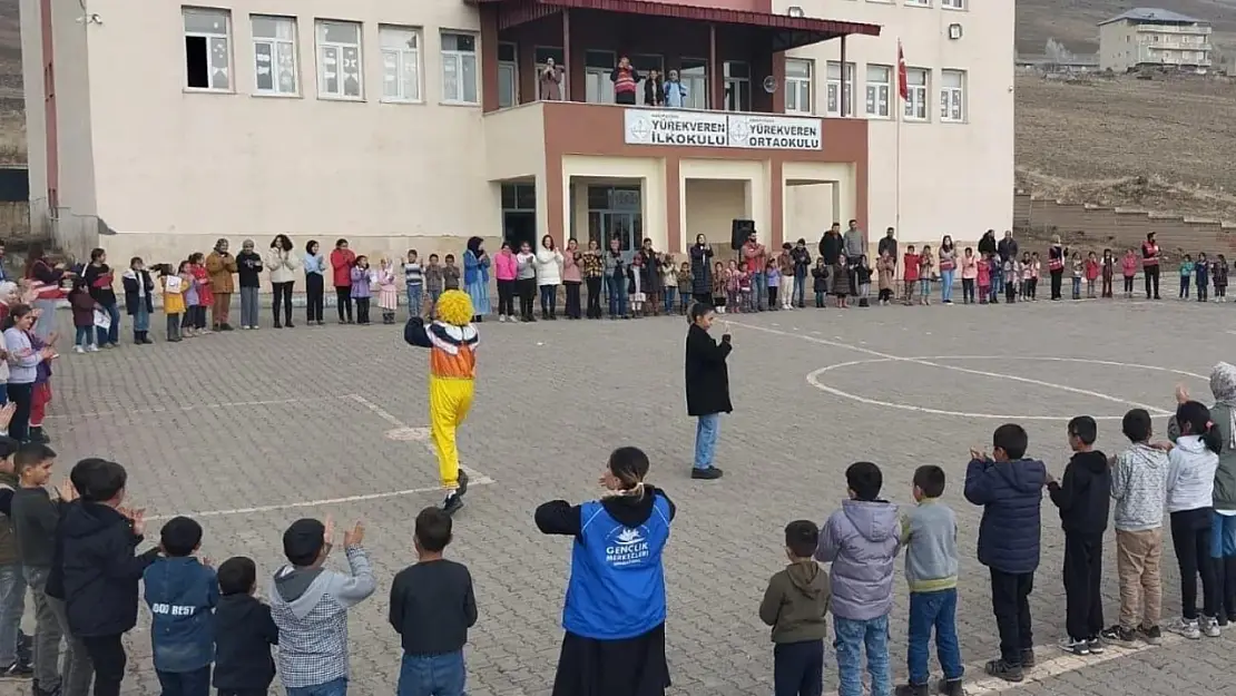 Türk Kızılay Patnos Şubesi'nden Yürek Veren İlkokulu'na Anlamlı Ziyaret