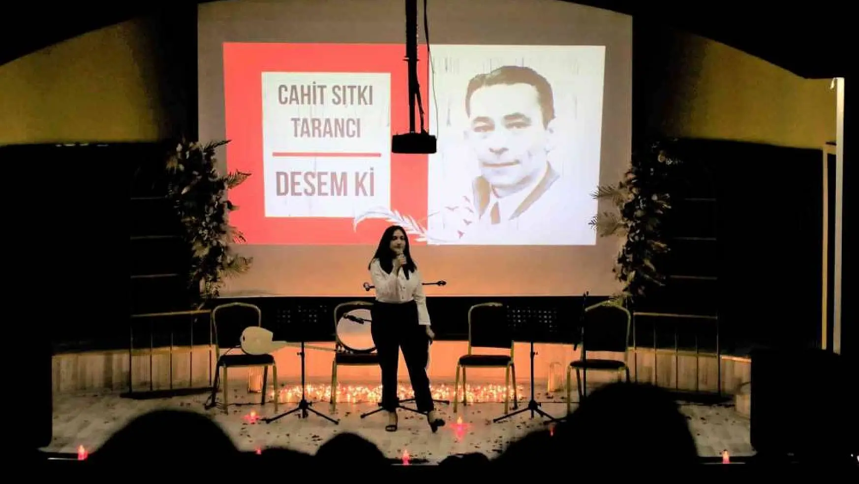 Ağrı'da Hayrettin Atmaca Anadolu Lisesi şiir dinletisi
