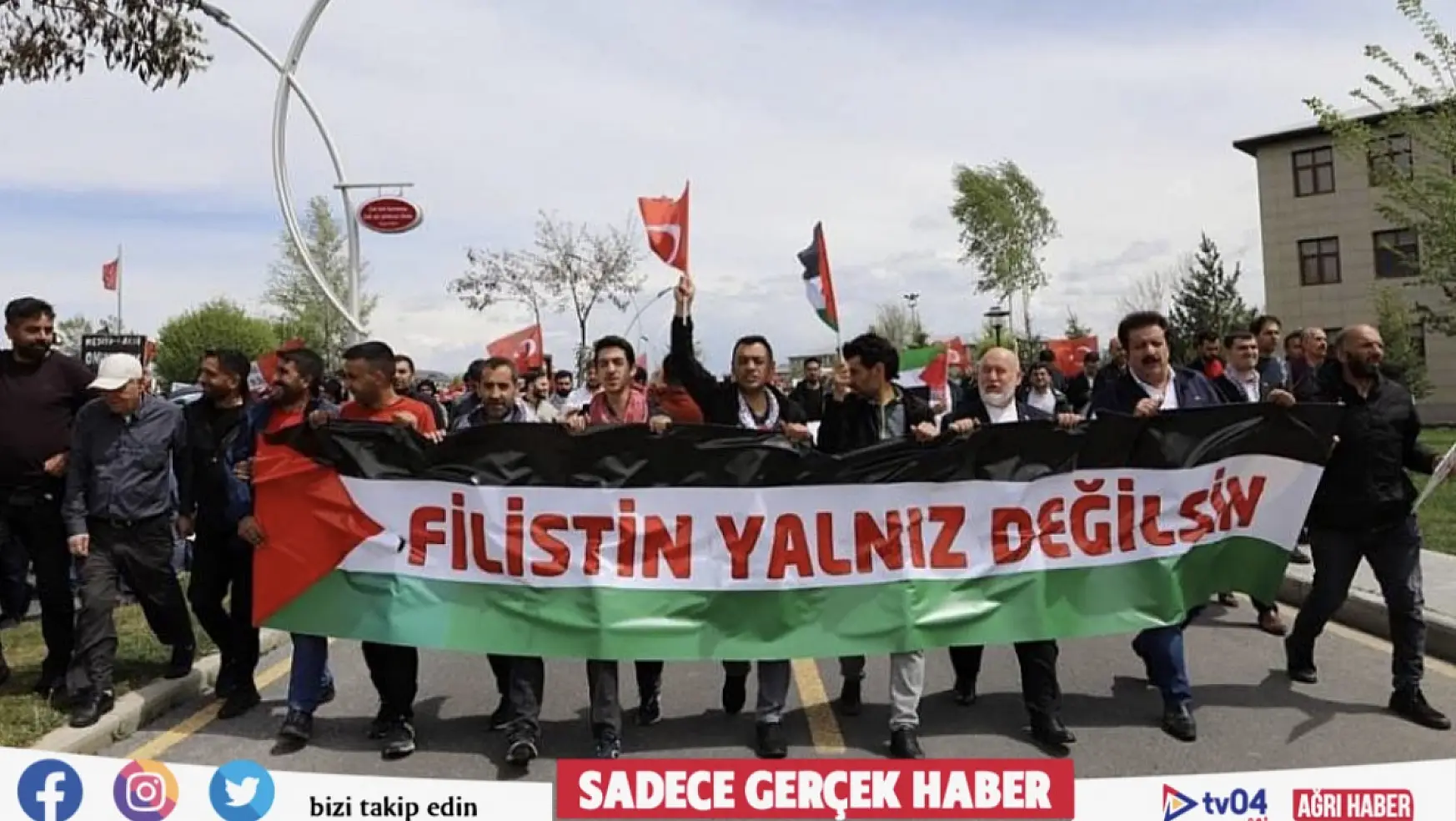 Ağrı'da yüzlerce kişi Filistin'e destek yürüyüşüne katıldı