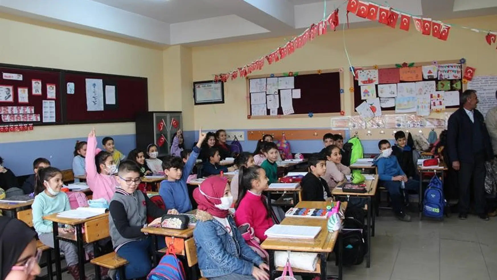 Iğdır'da okullarda 'Güvenli  Gıda' eğitimleri veriliyor
