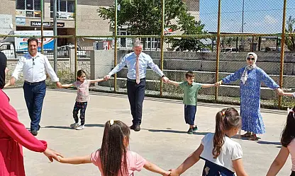 Ağrı'da okul öncesi eğitim etkinlikleriyle çocukların yetenekleri keşfediliyor