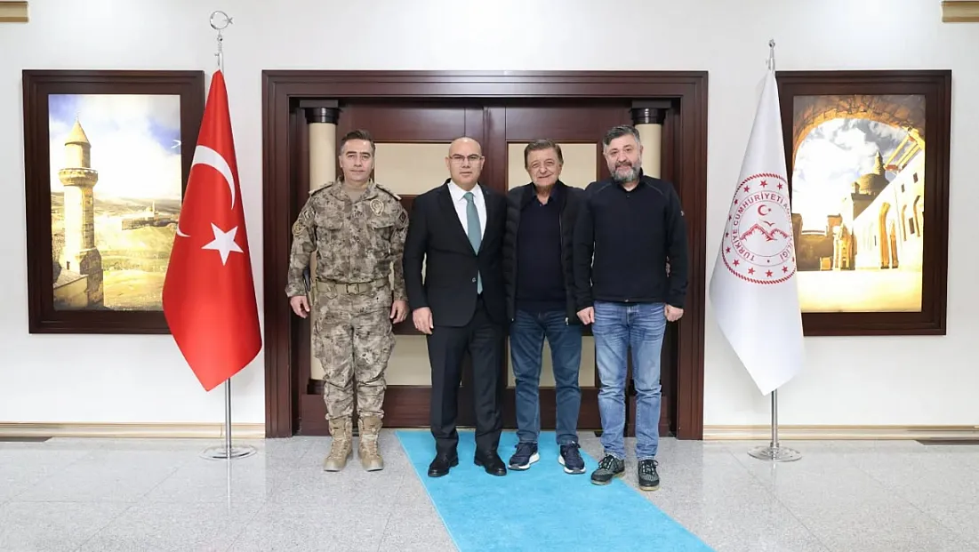 Vali Koç, Spor Adamı Yılmaz Vural'ı Ağırladı: Ağrı'da Spor ve Gençlik Ele Alındı