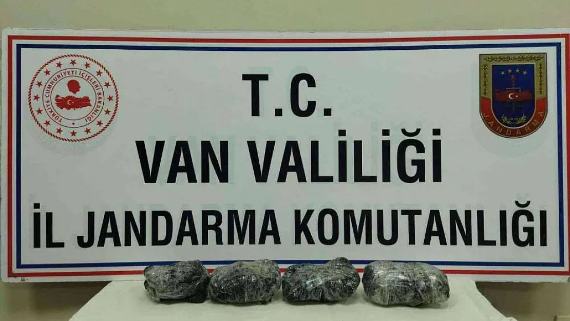 Van'da 2 kilo 110 gram metamfetamin ele geçirildi
