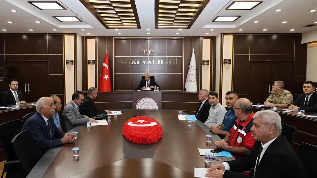 Ağrı Valiliği'nde 'Okul Güvenliği ve Tedbirleri' Toplantısı Düzenlendi