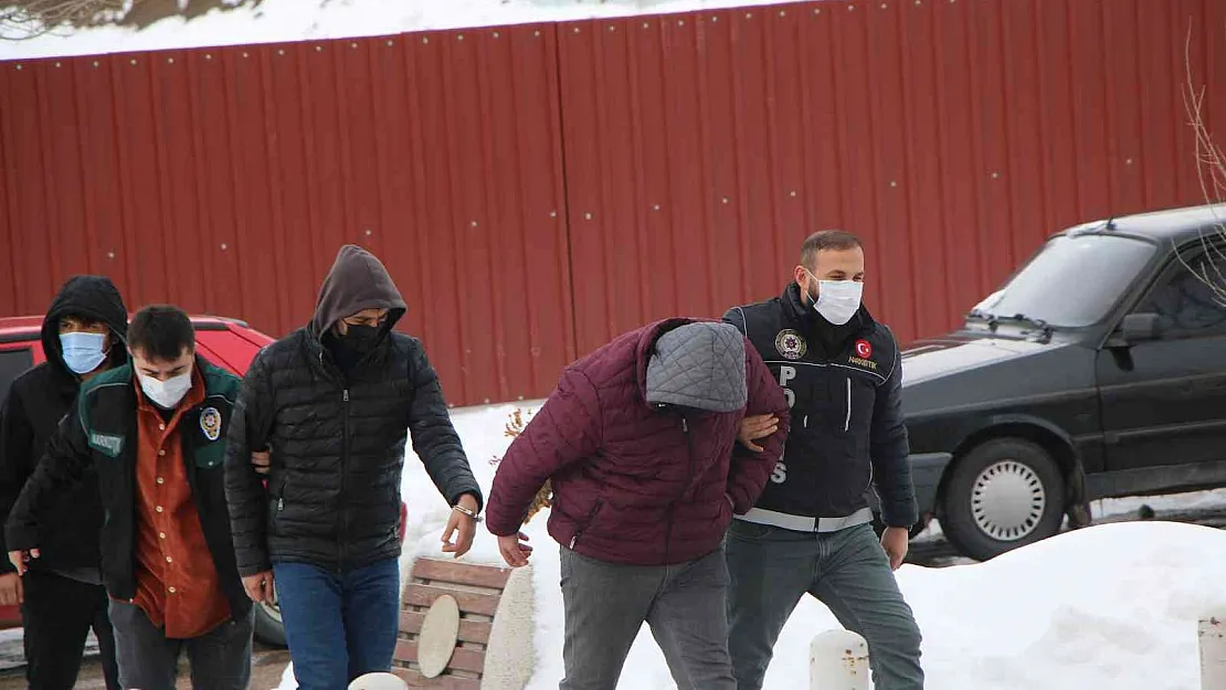 Elazığ'da uyuşturucuyla mücadele: 2 gözaltı
