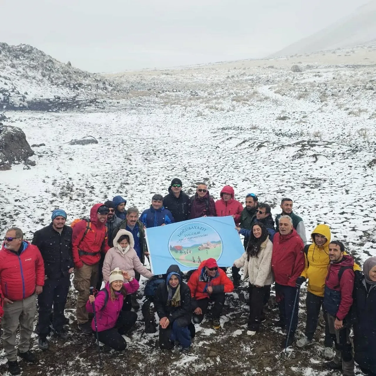 Ağrı Dağı'nda 16 Kasım Zirve Macerası: Dağcılar Kara Yakalandı