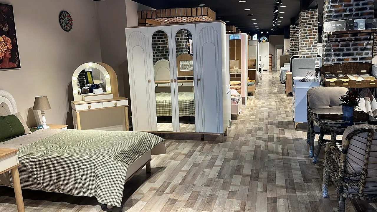 Ağrı'da Bambi'den tadilat nedeniyle maliyetine satış başladı