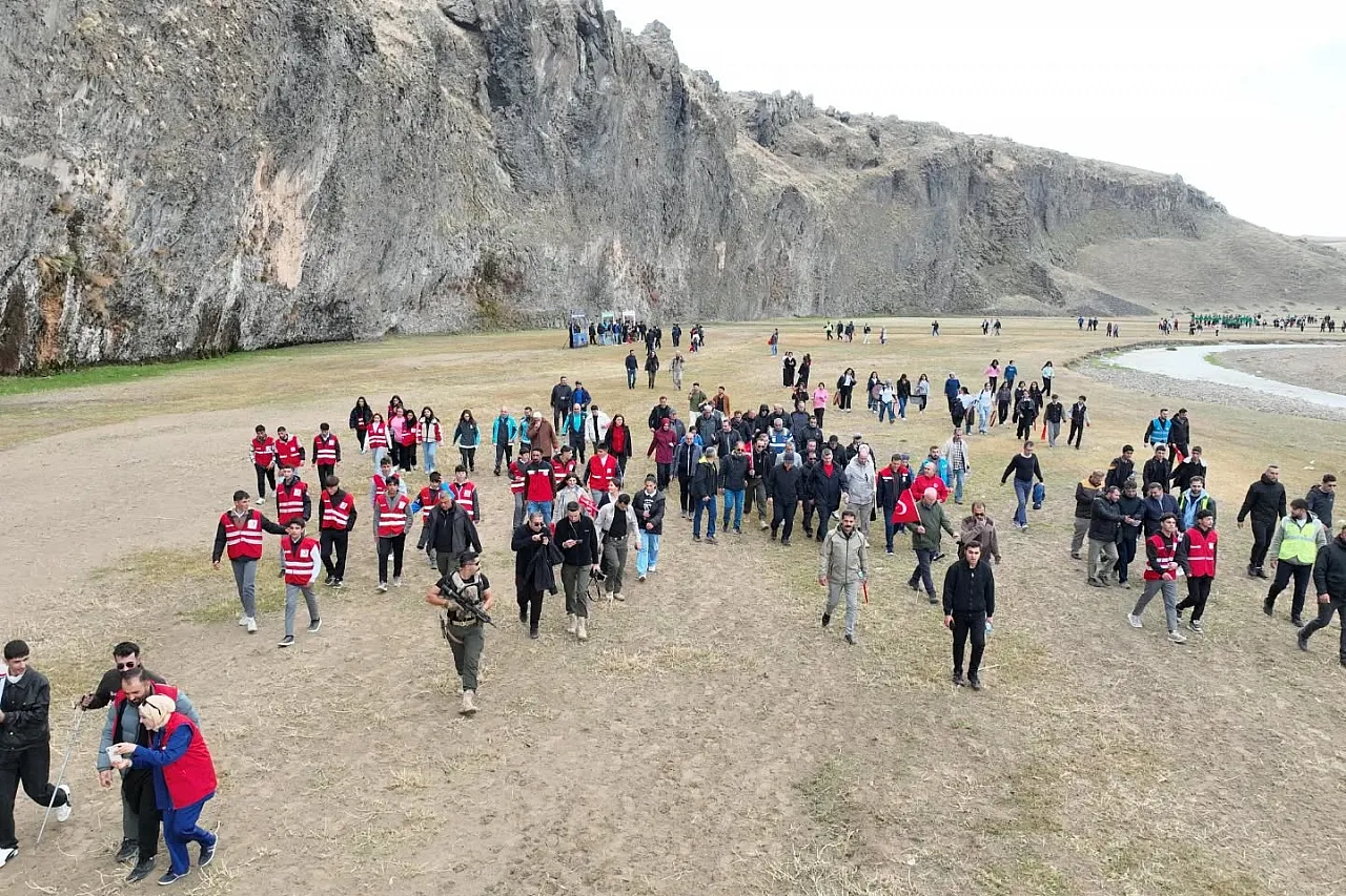 Ağrı'da 3'üncü Diyadin Kanyonu Yürüyüşü Rekor Katılımla Tamamlandı