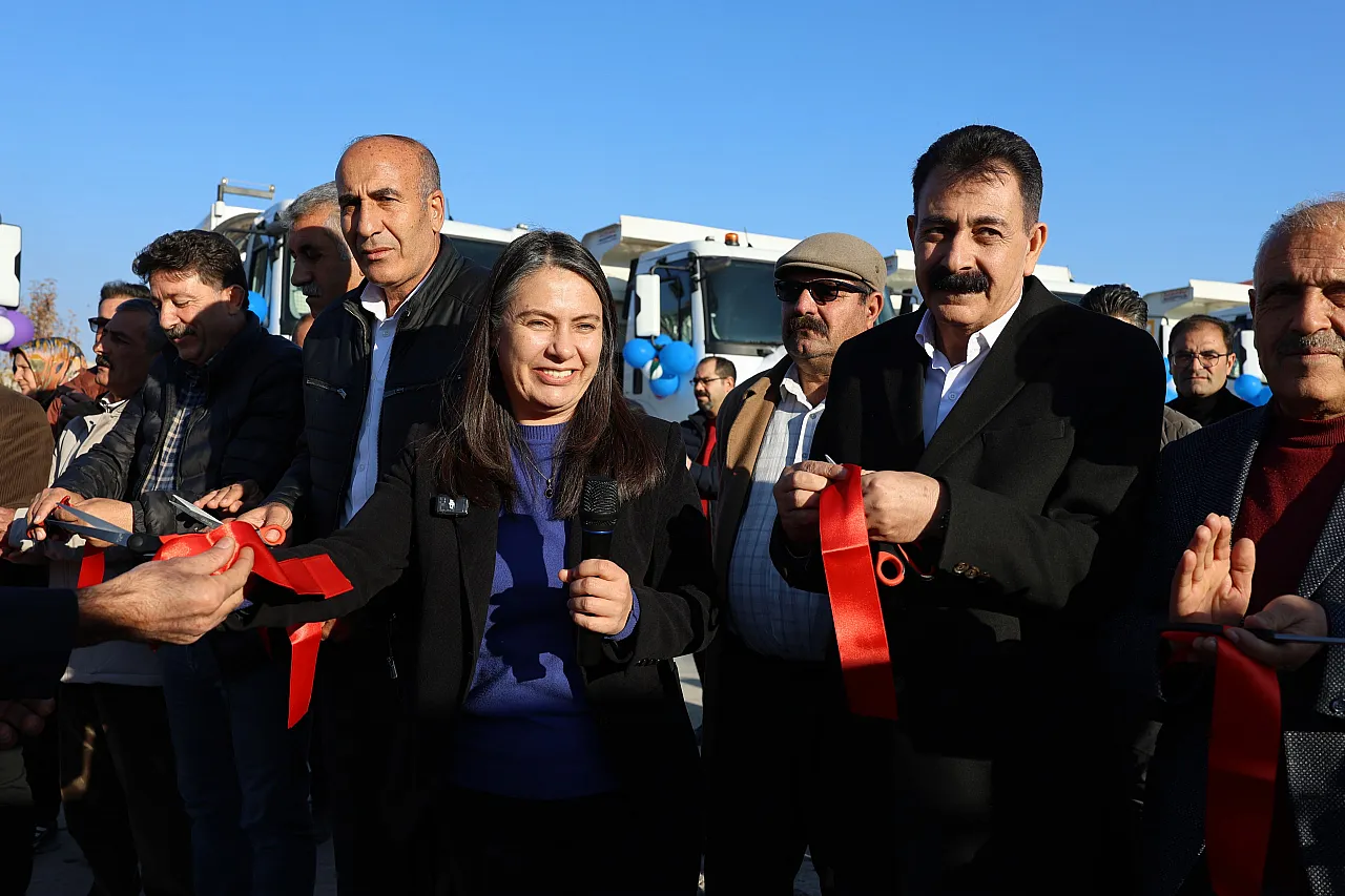Ağrı Belediyesi'nden Dev Hamle: Yeni Araç Filosuyla Hizmet Kapasitesi Zirvede!