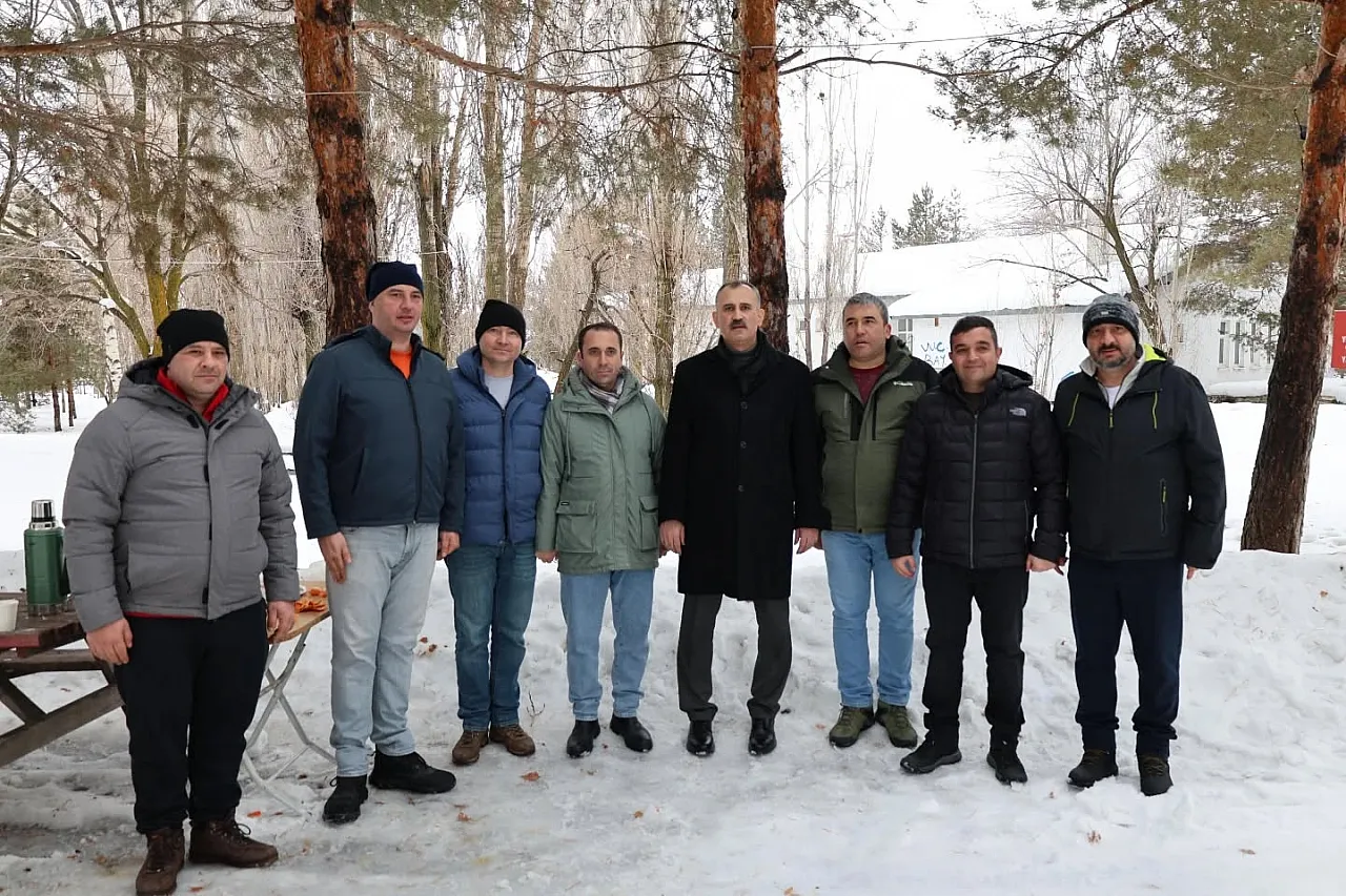 Yıllardır Ağrı'da kimse görmedi: Vali Bozkurt kolları sıvadı!
