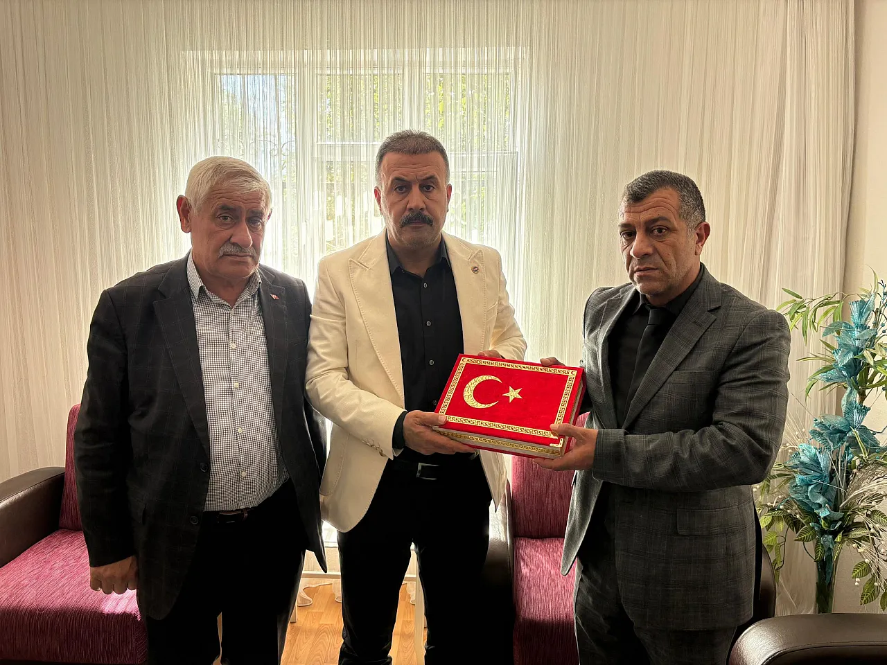 Başkan Fevzi Sayan Şehit Ailelerini ziyaret etti