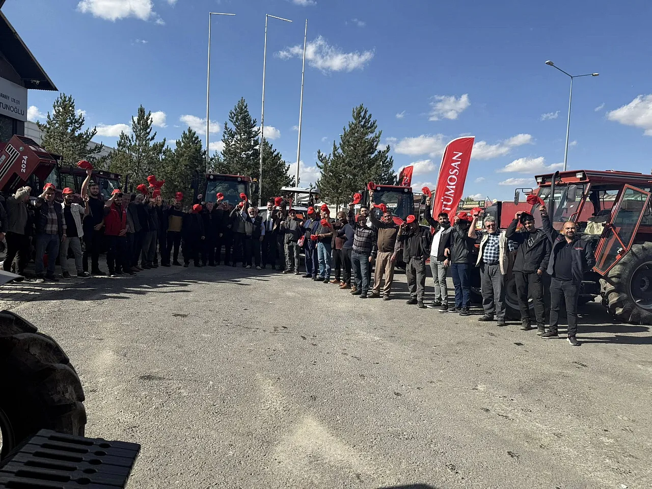 TÜMOSAN Geleneksel Traktör Bakım Günleri Ağrı'da Yeniden Başladı!