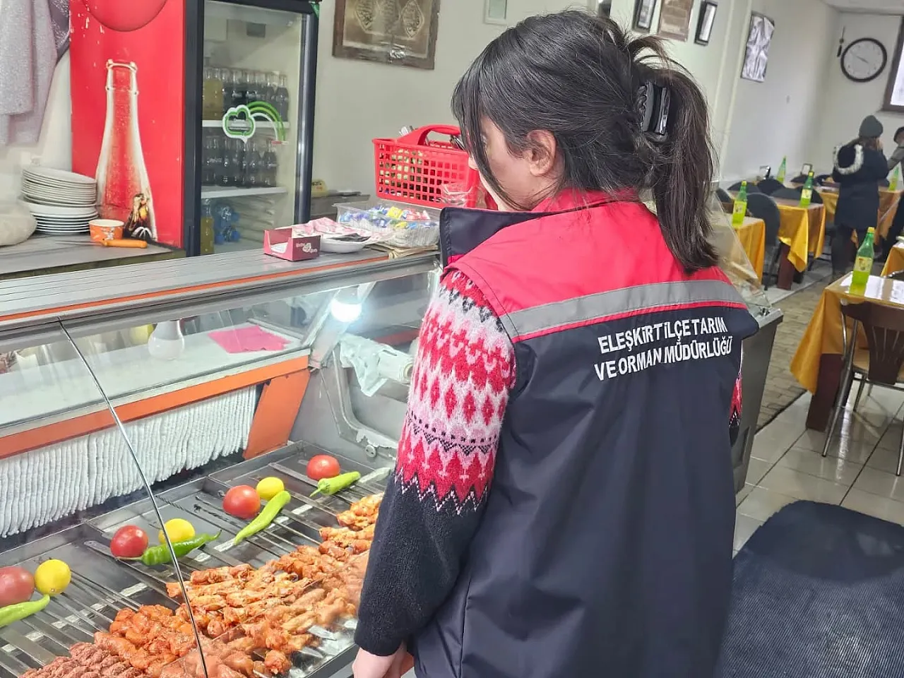 Ağrı'da Gıda Denetimi: 750 İşletme Kontrol Edildi, 5'ine Ceza Kesildi