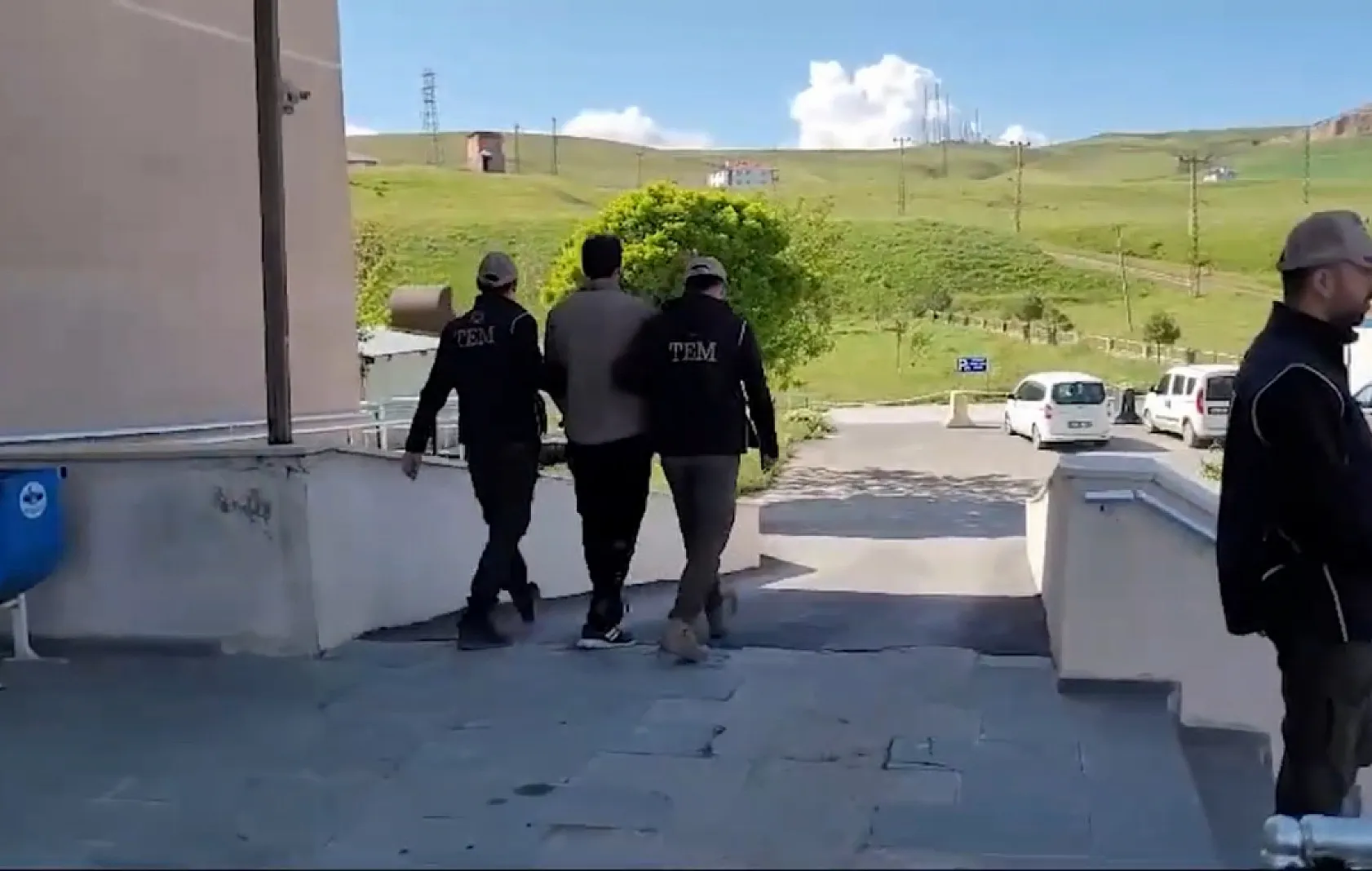 Ağrı'da DEAŞ operasyonunda 15 gözaltı