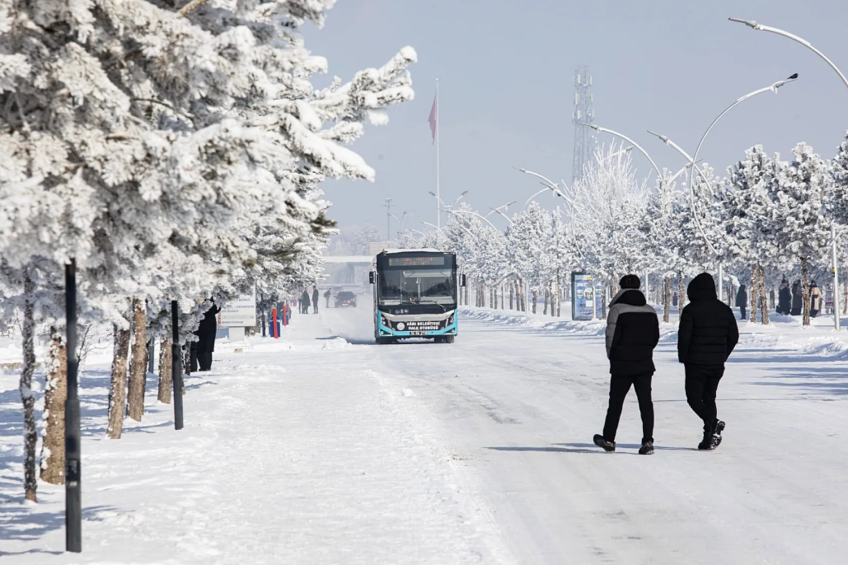 Ağrı'da kar güzelliği: Üniversite Kampüsü kartpostallık görüntüler sundu