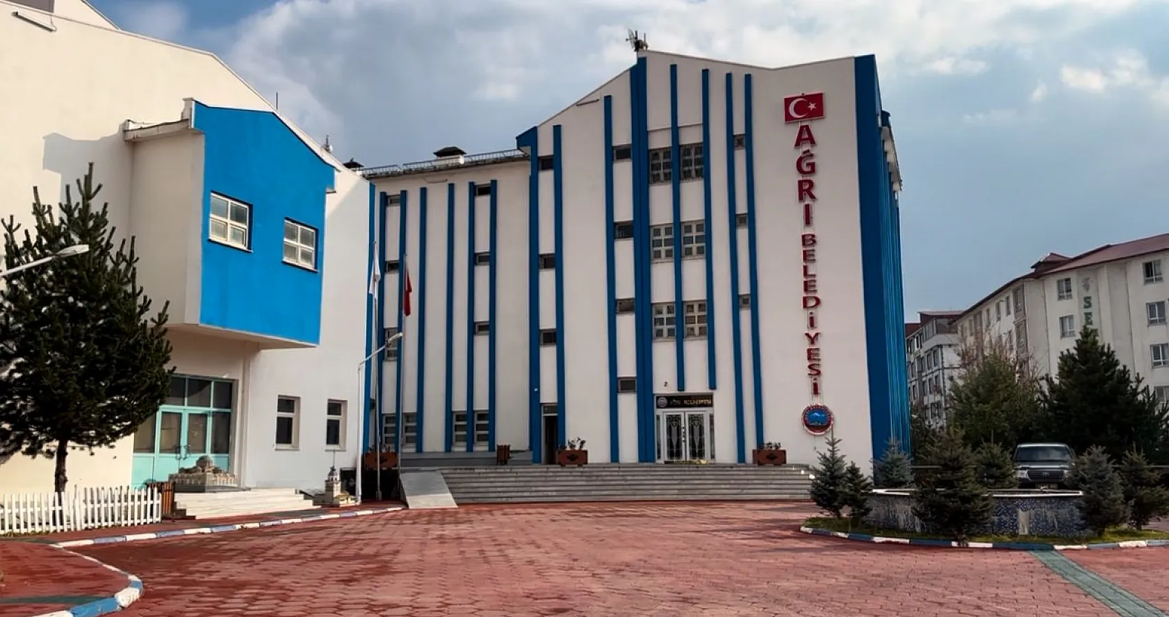 Ağrı'da Bugün 100'den Fazla Kişi Emekliye Ayrıldı!