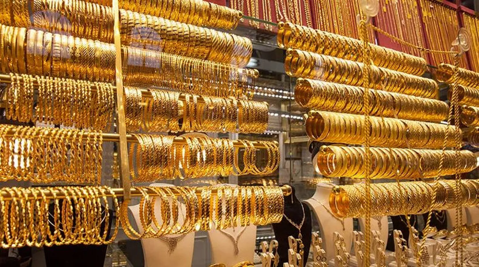 Ağrı'da Altın Fiyatları Rekor Tazeledi! İşte Güncel Fiyatlar