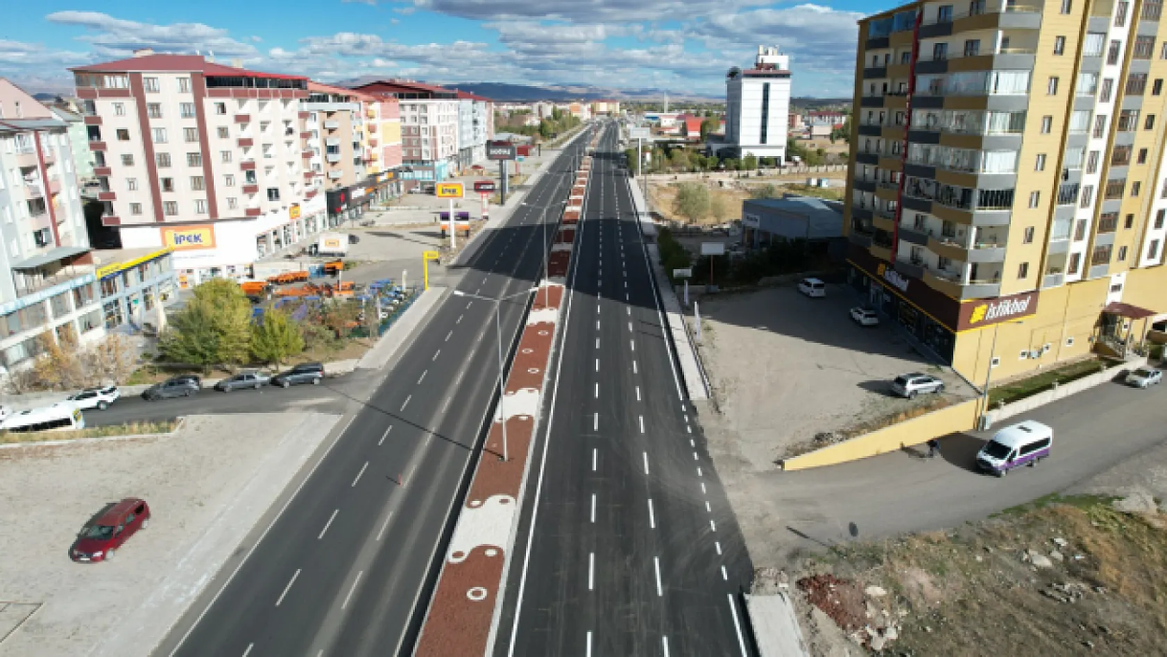Ağrı'nın Komşu İllerinde Karayolu Sürprizi: En Yakın Iğdır, En Uzak Van!