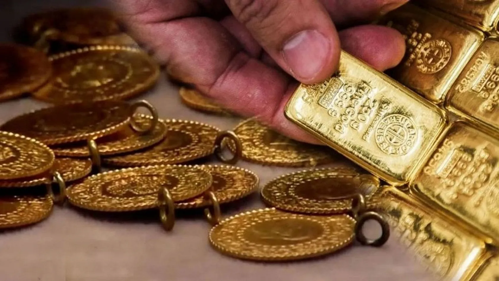 Ağrı'da altın fiyatları el yaktı! Gram altın aldı başını gidiyor