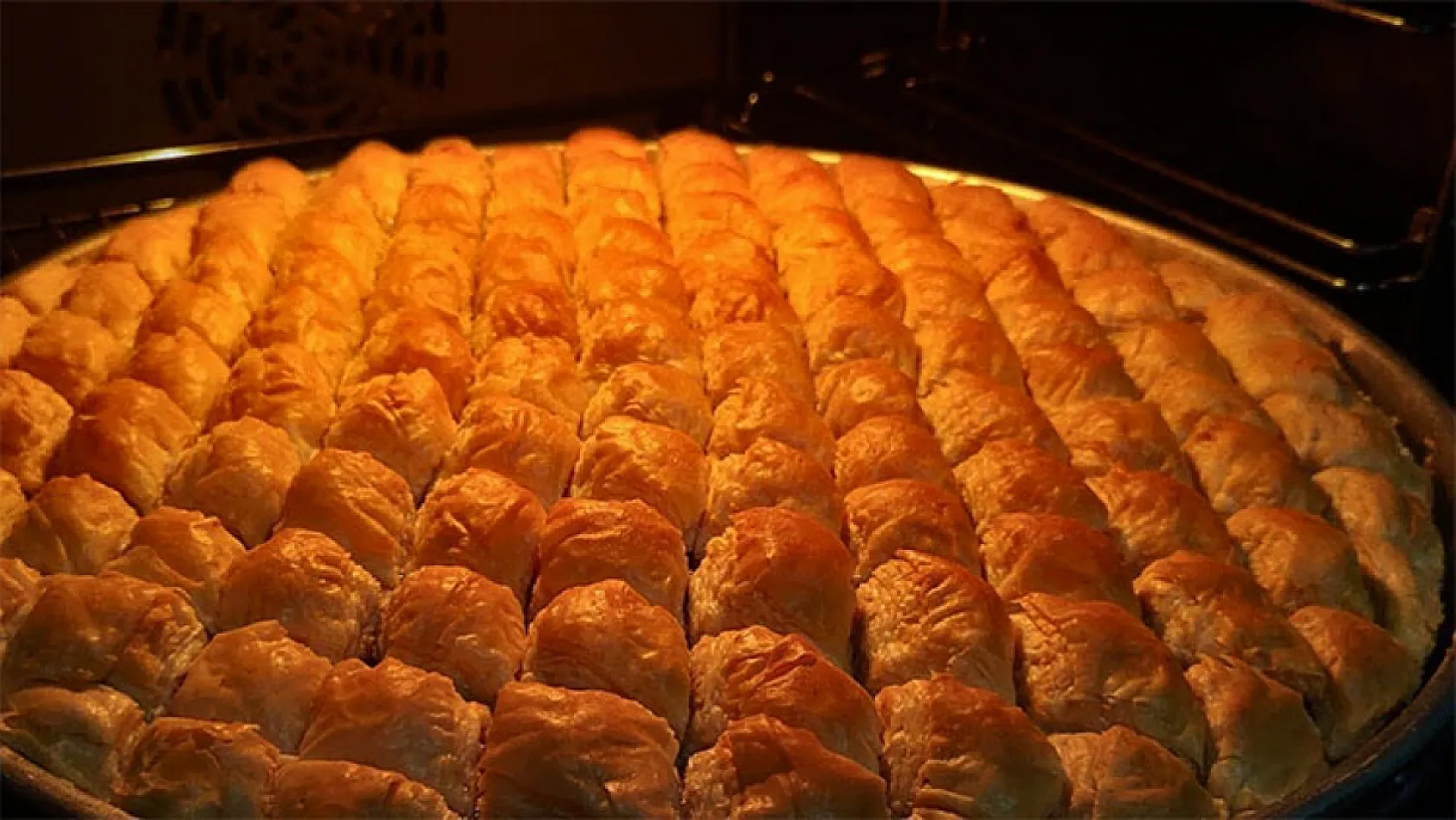 Ağrılı Ev Kadınları Kurban Bayramı Öncesi Baklava Mesaisinde