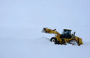 Ağrı'da 553 Köy yolu açık, 10 Köyde çalışma sürüyor