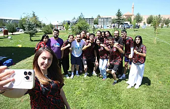 AİÇÜ'de İlk Kez Düzenlenen ÖZYES Sınavına Prof. Dr. İlhami Gülçin'den Başarı Dileği